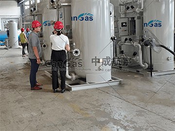 阿尔及利亚国立医院客户代表到我司工厂验货万博电脑版万博体育官网入口系统