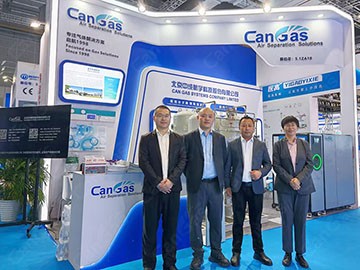 CMEF 2026首日：中成航宇携核心产品赋能医疗诊疗与运营