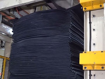 氮气硫化赋能橡胶生产 破解退货、不耐用难题